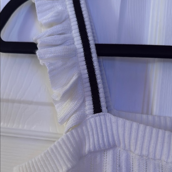 Design Lab Lord & Taylor Cream Tan Ruffled Smocked Tank - Picture 3 of 3